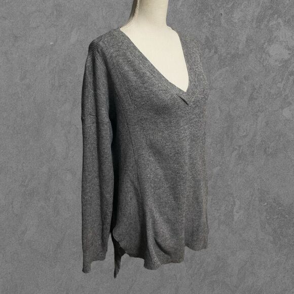 OLIVE + OAK | Light Gray V-Neck Ribbed Notch Pullover Sweater Size L - Picture 2 of 7